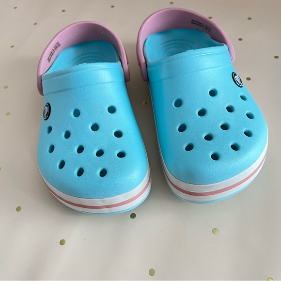 Light blue and pink crocband crocs - Picture 2 of 5